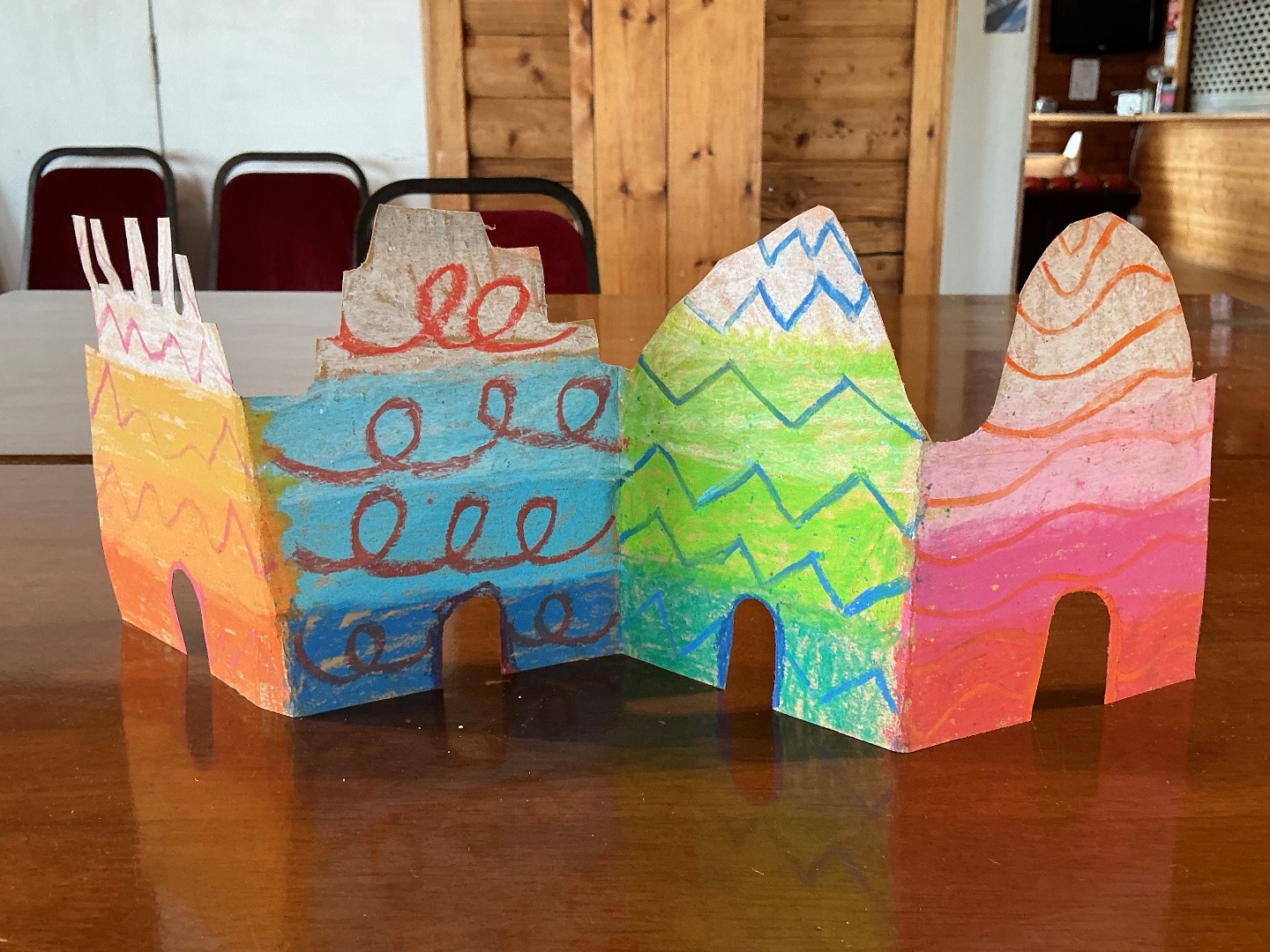Hundertwasser Cityscape, Kids Club