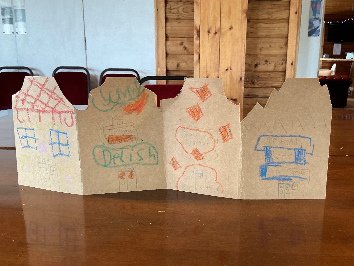 Hundertwasser Cityscape, Kids Club