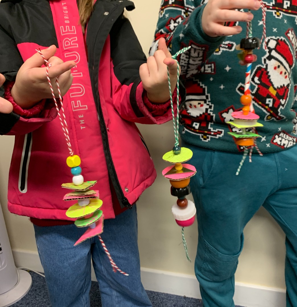 Upcycled Christmas Decorations, Dec 24